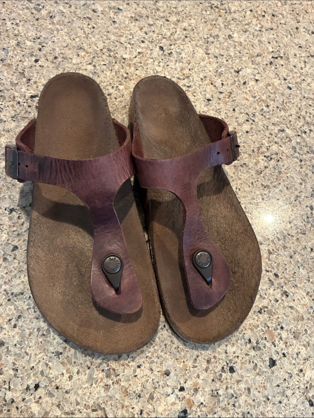 Birkenstock Brown T-Strap Thong Sandals Women’s 7.5-8